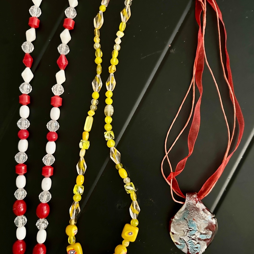 Colorful Beaded Necklace Set - Picture 4 of 7
